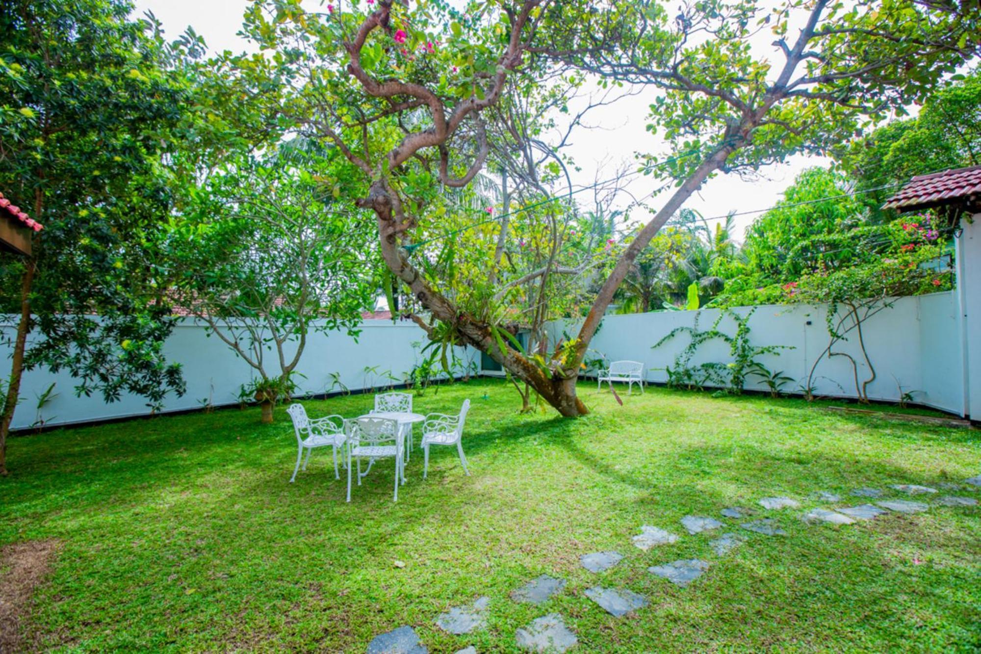Nibbana Mirissa Hotel Esterno foto