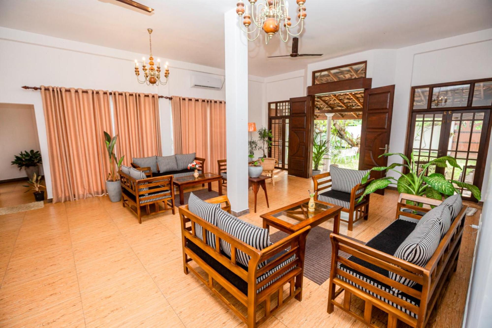 Nibbana Mirissa Hotel Esterno foto